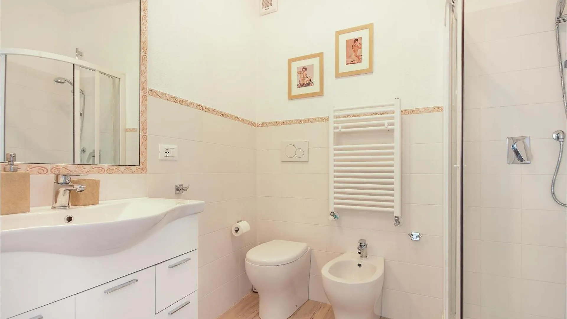 2 Bedroom Pet Friendly Apartment In Recco